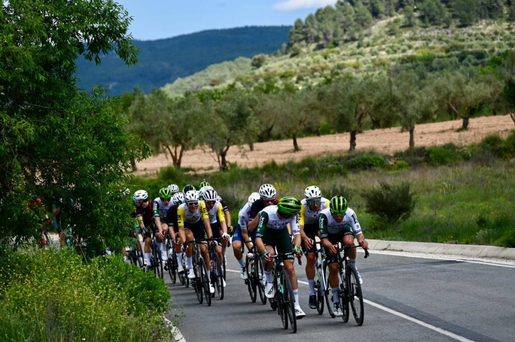 El Pelotón Marc Rubirola (Caja Rural - ALEA) vence en la Ermita de Sant Antoni y se viste de líder en la Challenge Alicante Interior Imagen - El Castellet Producciones