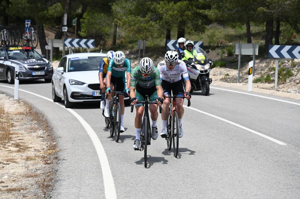 El Pelotón Llibert Sendros redondea un día de gloria para ControlPack y Rubirola (Caja Rural - ALEA) mantiene de la Challenge Alicante Interior Imagen - El Castellet Producciones